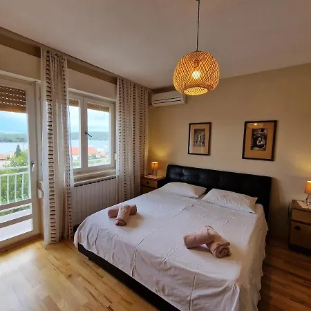 Drago For 4-5 Persons Apartament