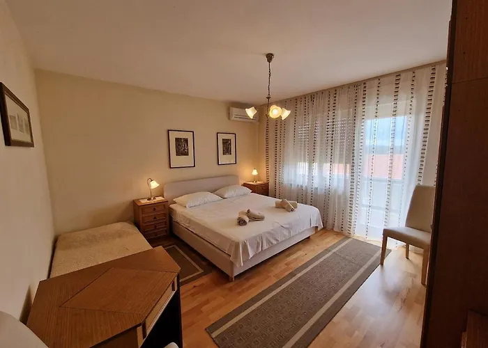 Drago For 4-5 Persons Apartamento Punat